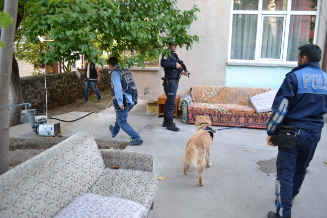 Aksaray’da drone destekli uyuşturucu operasyonu: 10 gözaltı